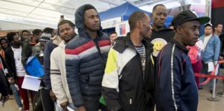 Unos 180 haitianos iniciarán el retorno a su país desde Chile
