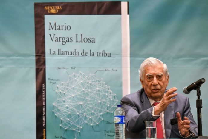 Venezuela es una dictadura totalitaria, dice Vargas Llosa