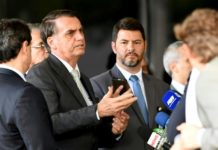 Bolsonaro critica a las agencias de protección ambiental de Brasil