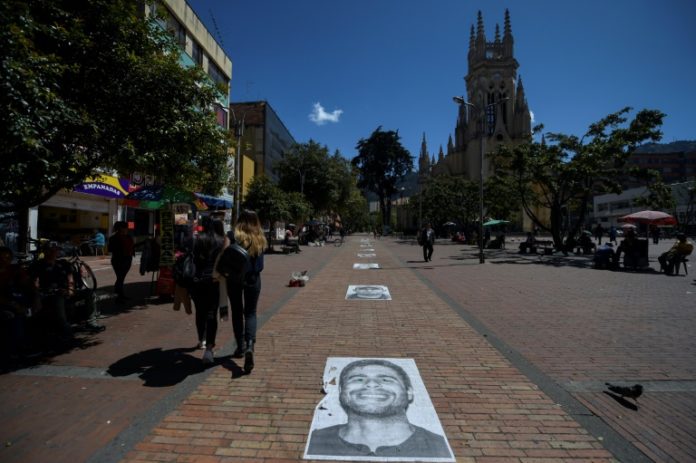 Colombia honra a los migrantes venezolanos con fotos de 'esperanza'