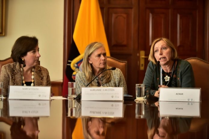 Comunidad internacional ofrece ayuda económica a Ecuador para atender a venezolanos