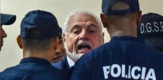 Corte panameña declina ahora juzgar por espionaje a expresidente Martinelli