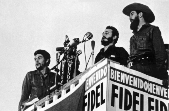 Cuba en el mundo - 60 años de armas y batas blancas