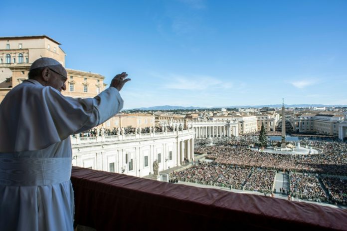 El papa llama a la concordia en Venezuela y Nicaragua en su mensaje de Navidad