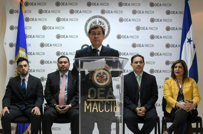 Fiscalía hondureña con apoyo de la OEA acusa a doce personas por corrupción