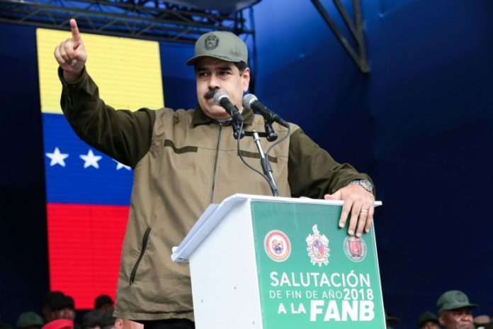 El presidente venezolano Nicolás Maduro pronuncia un discurso en una ceremonia miltar en Caracas, el 28 de diciembre de 2018 © Presidencia de Venezuela/AFP Francisco BATISTA