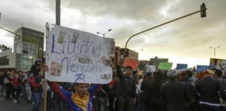 Colombia prohíbe entrada a Maduro y a más de 200 de sus "colaboradores"