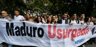 Con cacerolas y pancartas opositores acudieron al nuevo llamado de Juan Guaidó