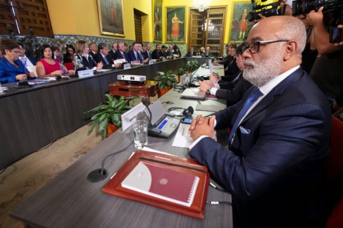 Grupo de Lima, sin México, pide a Maduro transferir el gobierno a la Asamblea Nacional