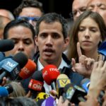 Guaidó convoca a manifestaciones para miércoles y sábado contra Maduro