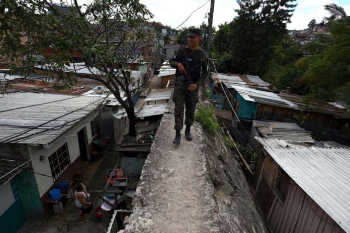 Honduras lanza nueva estrategia de combate de las pandillas