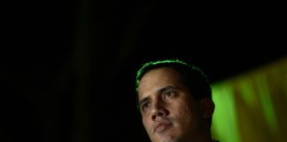 Juan Guaidó, el joven 'outsider' que desafía a Maduro desde el Parlamento