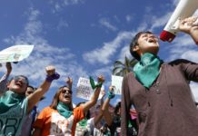 Protestan en Ecuador para pedir la despenalización del aborto en caso de violación