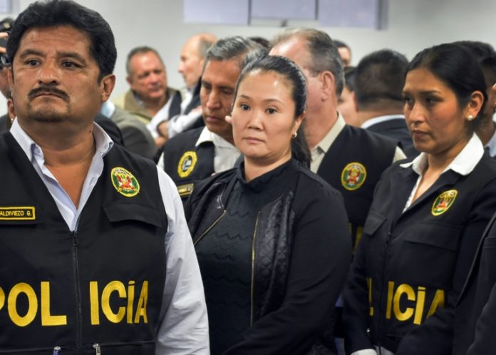 Separan en Perú al juez que mandó a prisión a Keiko Fujimori