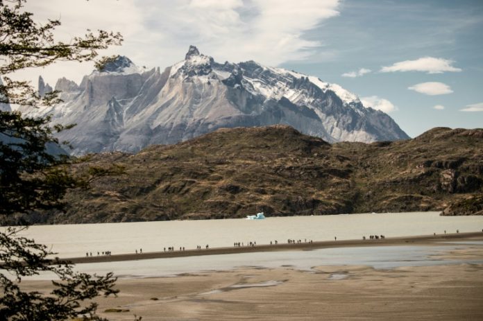 Chile decreta alerta roja en Torres del Paine por crecida de ríos