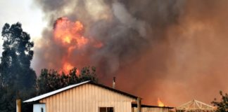 Chile en alerta máxima por incendios en el sur e inundaciones en el norte