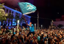 Derecha e izquierda en El Salvador lloran su derrota y buscan recomponerse