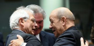 España y Francia condenan la decisión de Maduro de impedir la entrada de eurodiputados España y Francia condenan la decisión de Maduro de impedir la entrada de eurodiputados