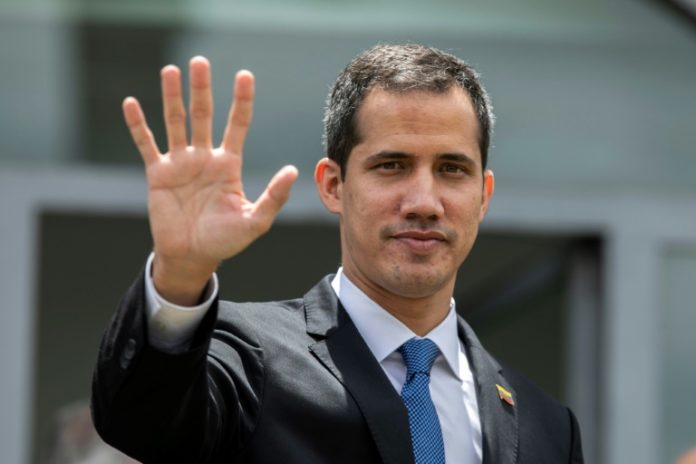 Guaidó promete volver pronto a Venezuela 