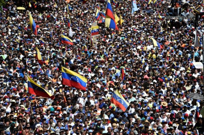 Holanda montará centro de ayuda a Venezuela en Curazao (canciller)