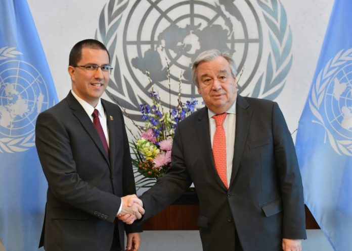 Jefe de la ONU ruega a Venezuela 