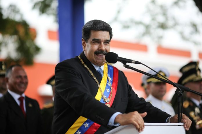 Maduro califica ayuda humanitaria como 