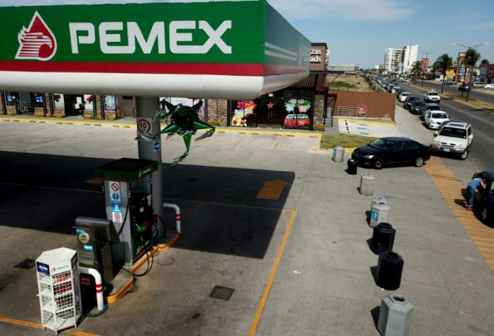 México alivia a Pemex con fondos provenientes de medidas de austeridad