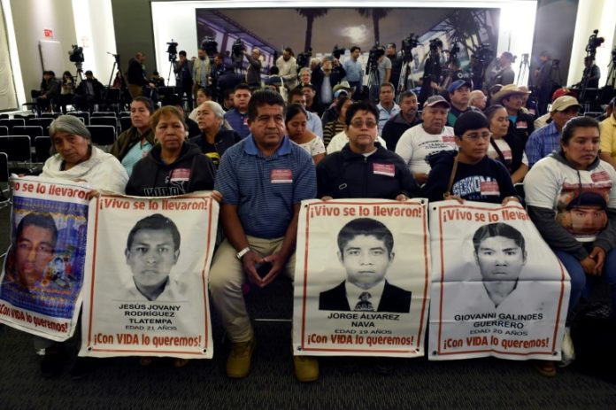 México creará fiscalía especial para hallar a 43 estudiantes desaparecidos en 2014