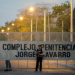 Nicaragua libera a decenas de presos antes de diálogo entre gobierno y oposición