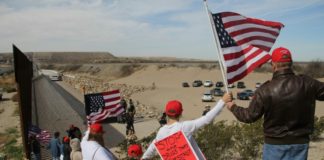 Republicanos protestan en frontera de EEUU y México para exigir un nuevo muro