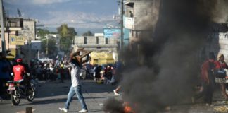 Un muerto en otro día de manifestaciones contra el gobierno en Haití