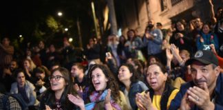 Vecinos de la "Roma" toman sus calles para celebrar sus tres premios Óscar