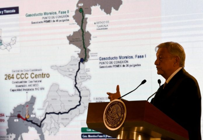 AMLO niega haber sido comunista como dicen archivos desclasificados en México