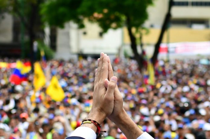 El entusiasta reencuentro de Guaidó con sus seguidores en Venezuela