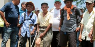 Exbananeros nicaragüenses esperan que justicia de Francia brinde millonaria indemnización