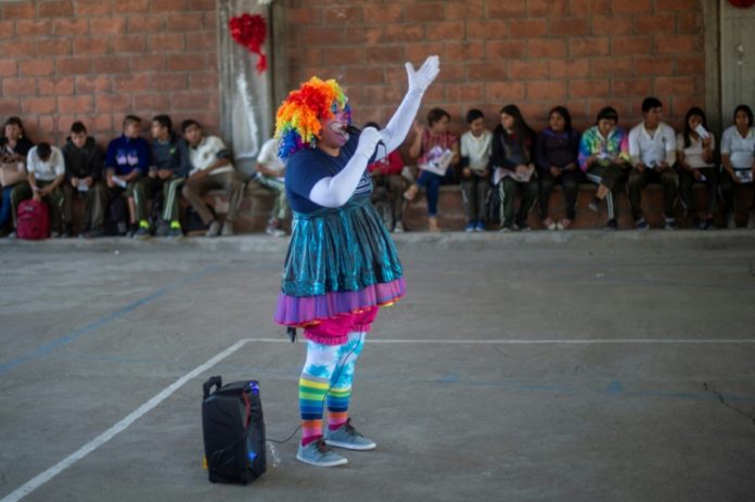 Familiares de desaparecidos en México recurren a niños en busca de pistas