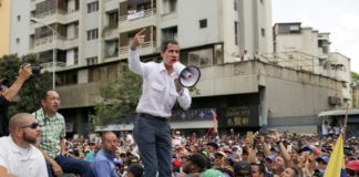 Guaidó anuncia marcha nacional hacia Caracas para exigir salida de Maduro