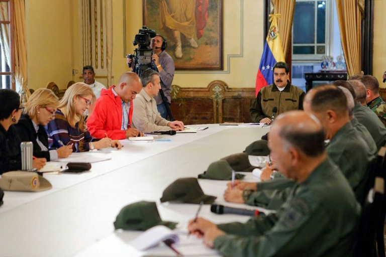 Guaidó comienza a preparar movilización nacional hacia palacio presidencial