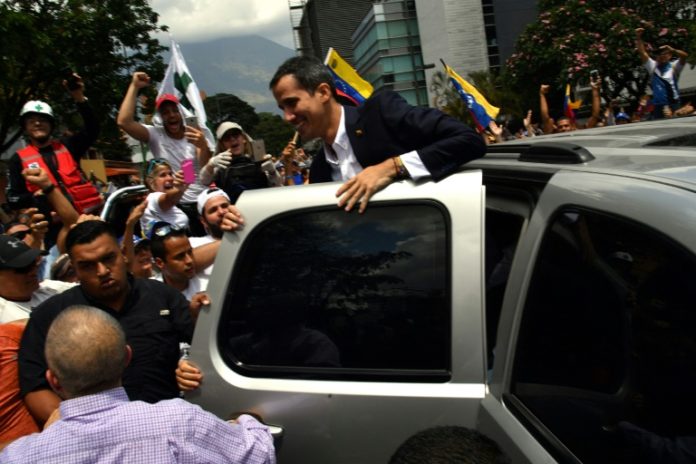 Guaidó, el milenial que desafía a Maduro en la presidencia de Venezuela