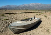 La laguna Aculeo, otrora atractivo turístico de Chile, se seca por completo