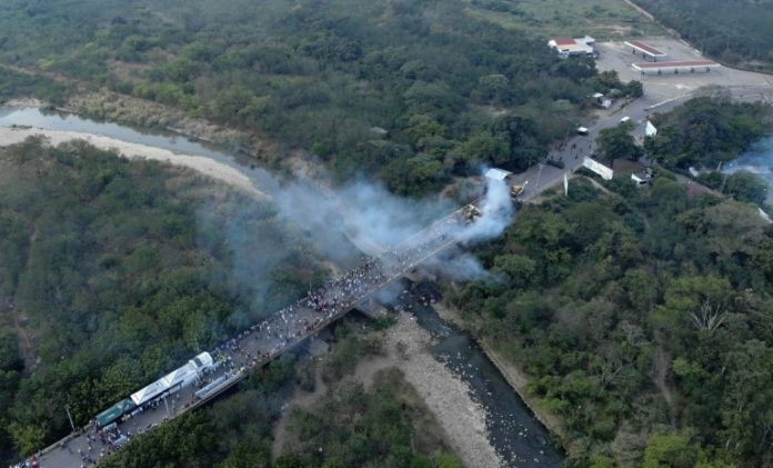 Los 40 días de tormenta política en Venezuela con Guaidó