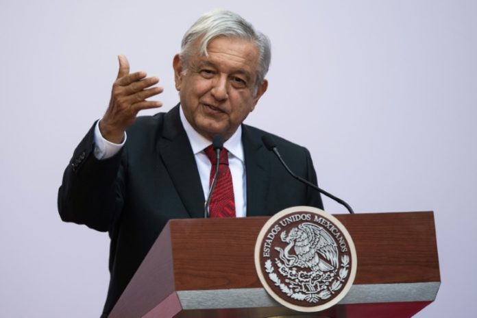 López Obrador ratifica plan de construir nueva refinería en el sur de México