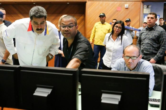 Maduro reestructurará gabinete tras apagón que paralizó a Venezuela