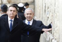 Bolsonaro visita el Muro de los Lamentos con Netanyahu, algo inédito para un jefe de Estado