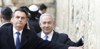 Bolsonaro visita el Muro de los Lamentos con Netanyahu, algo inédito para un jefe de Estado