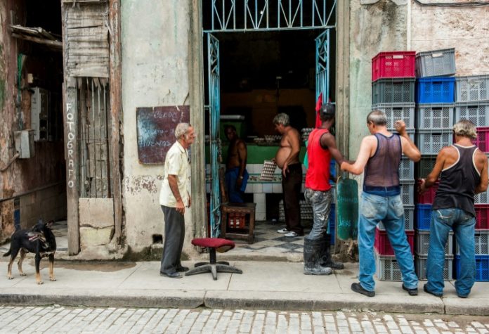 Desabastecimiento en Cuba y cerco de EEUU agitan fantasma del 