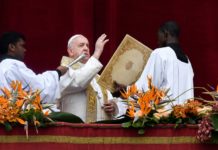 El papa se solidariza con víctimas de Sri Lanka y pide atajar "injusticias y violencia" en Venezuela