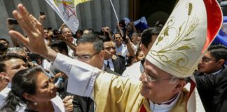 Emotiva despedida de obispo Báez de Nicaragua antes de ir a Vaticano