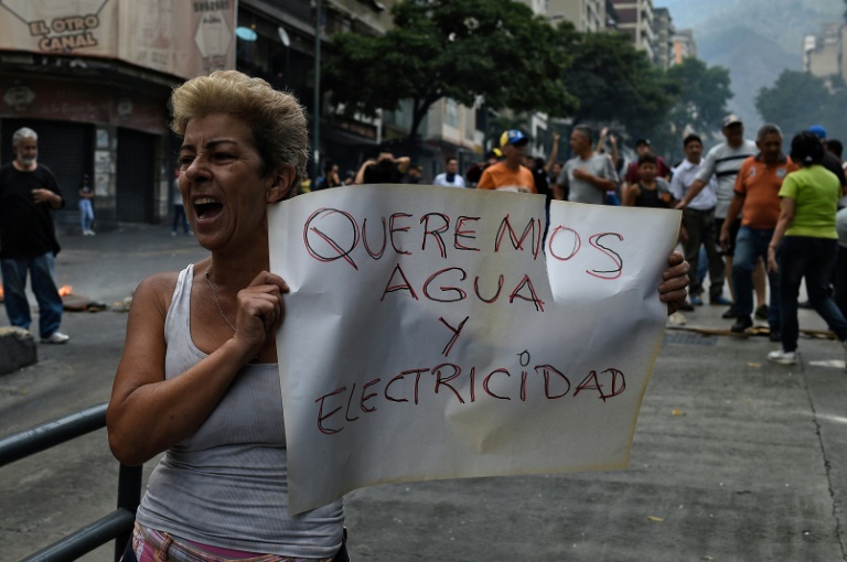 Guaidó, bajo amenaza de arresto, promete intensificar presión contra Maduro - Agua y Electricidad