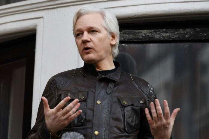 Julian Assange, paladín de la transparencia y huésped incómodo de Ecuador